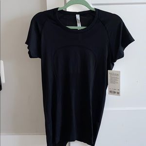 Lululemon Swiftly Tech SS Crew